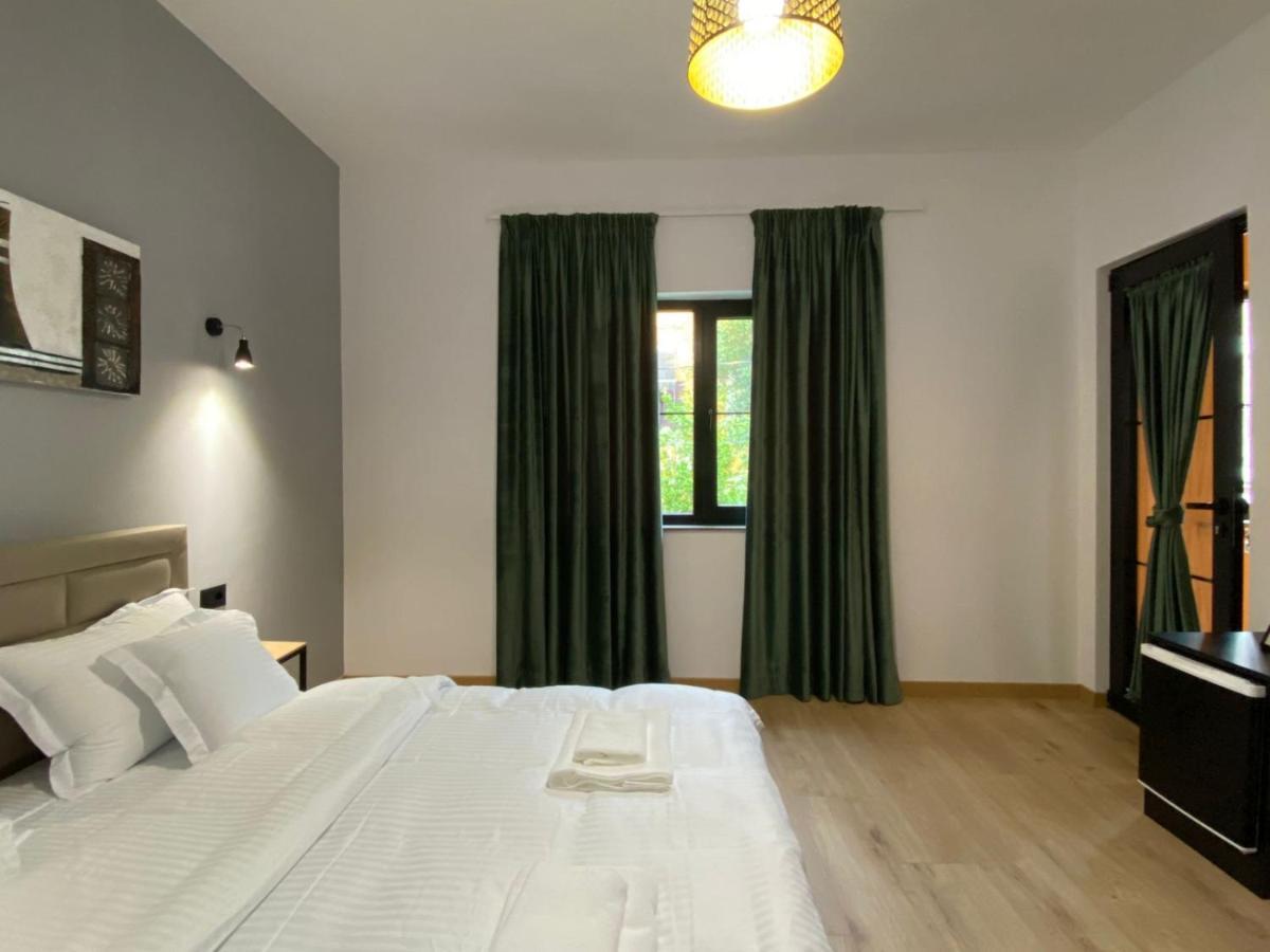 Vila Jasmine Hotel Tirana Kültér fotó